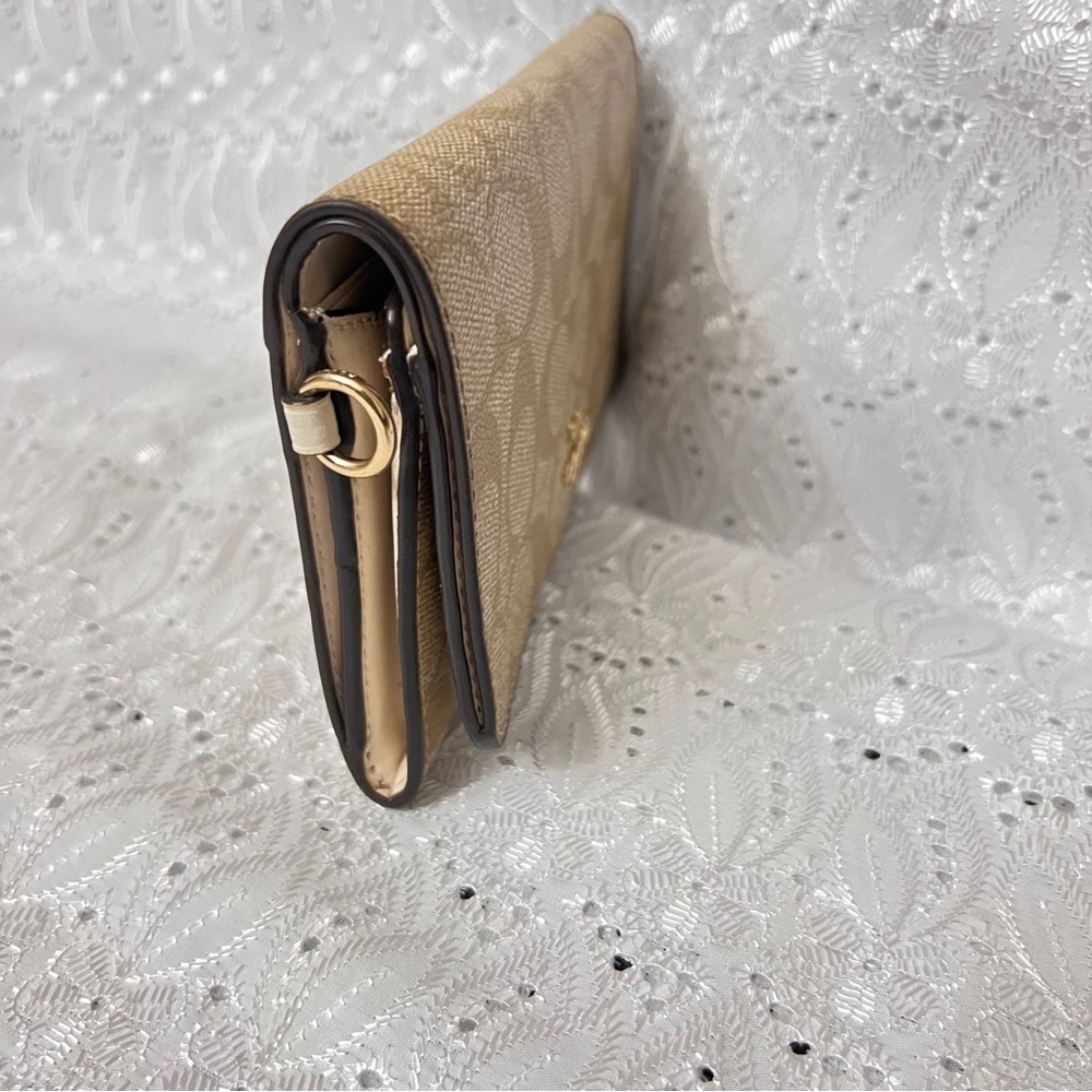 FLAP WALLET IN SIGNATURE CANVAS (COACH F32484) - Picture 5 of 11